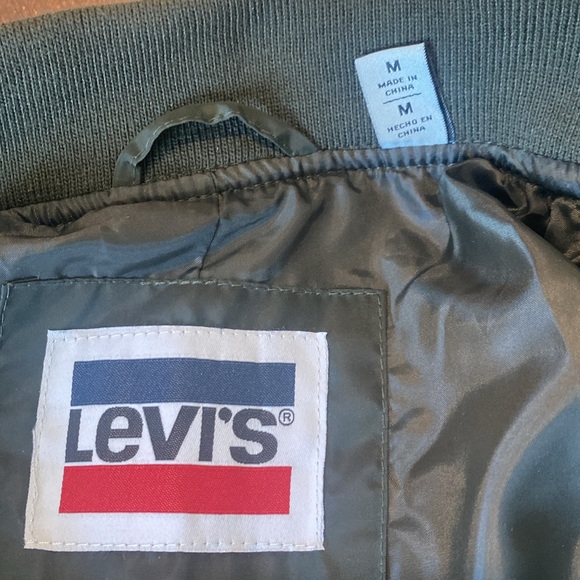 Levi’s diamond Quilted army green fall jacket size medium - Picture 5 of 10